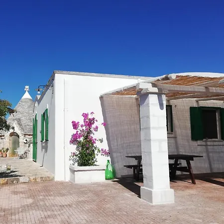 Il Trullo Del Nonno A Hébergement de vacances *