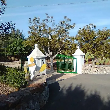Il Trullo Del Nonno A Holiday home